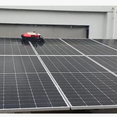 Método de aspiración de un robot innovador para la limpieza de paneles solares 8L Capacidad del tanque de agua